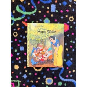 Snow White golden book